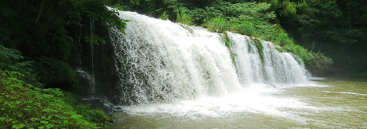 富山県小矢部市